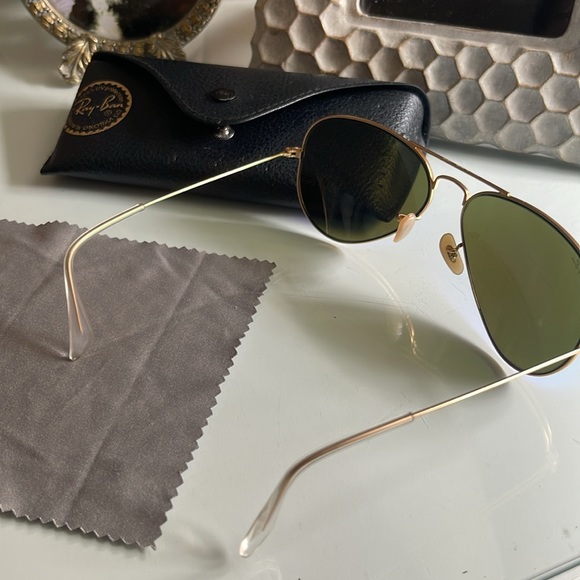 Sunglasses - Picture 6 of 7